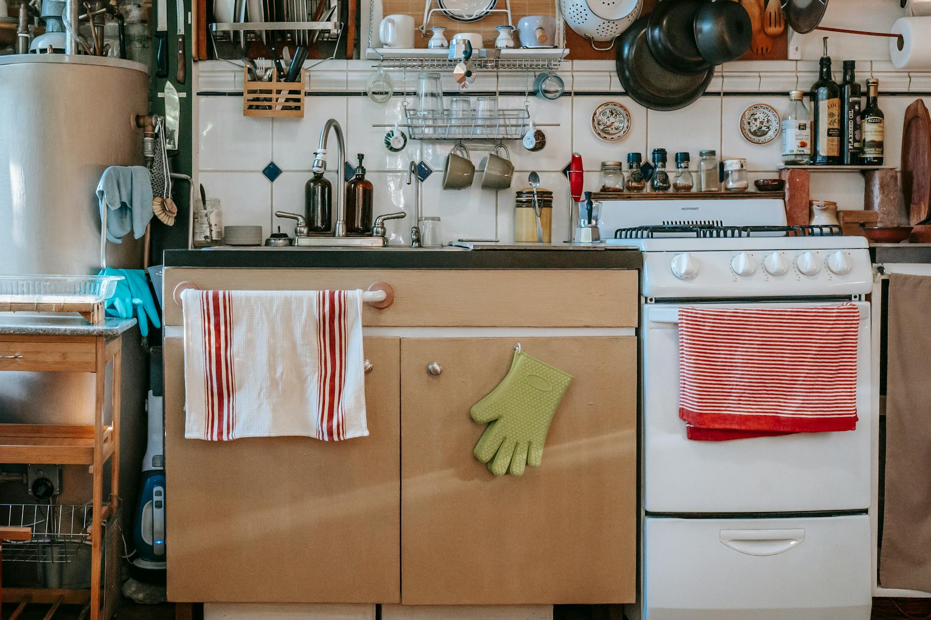 Best Cooking Utensils for Comfortable Everyday Homes: Fit, Cleanup, and Storage Tradeoffs in a comfortable everyday home