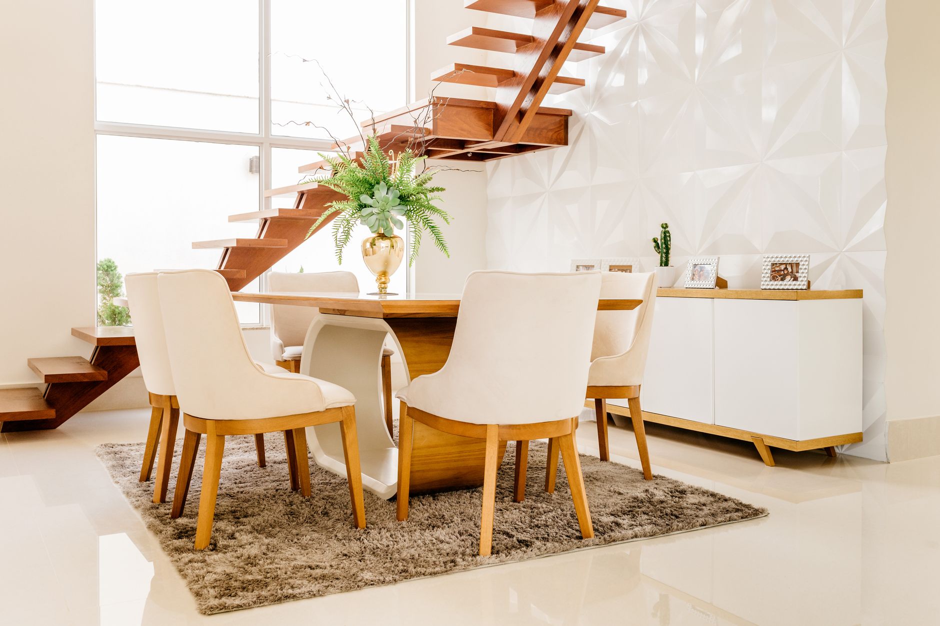 Best Dining Chairs for Seat Comfort, Table Clearance, and Daily Meals in a comfortable everyday home